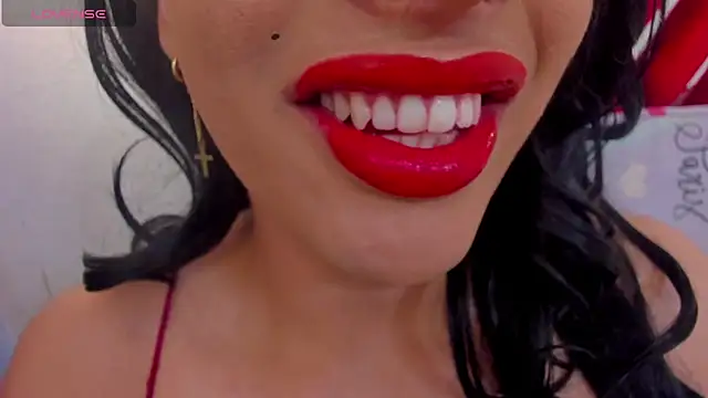 sweet Elizabeth online show from 04-15-26, 12:45