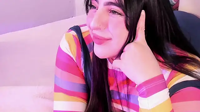 Camila Matinez  online show from 03-31-26, 12:45