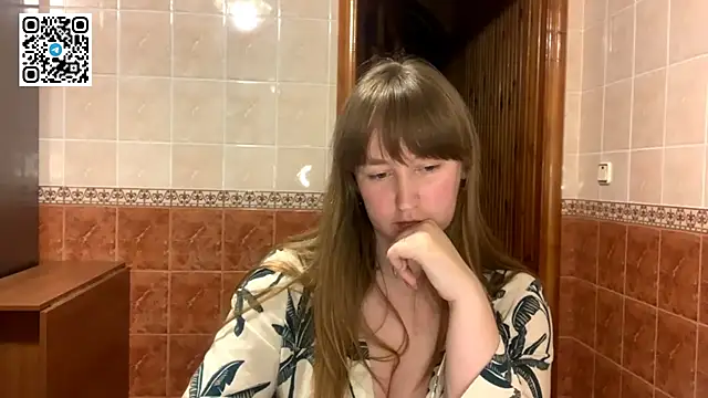 MaroonMoon  online show from 10-27-25, 08:35