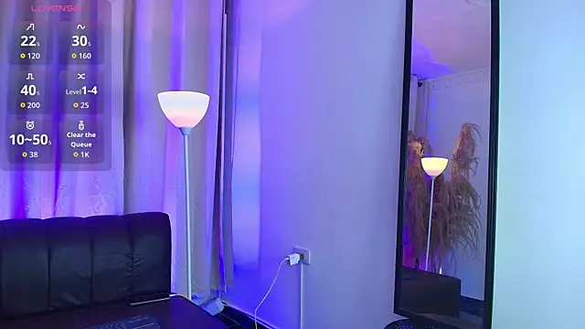 Snapshot of Cat_Kiss chatting on 10-02-25, 03:13 Cat Kiss online show from 10-02-25, 03:13