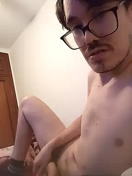 Snapshot of oscartres chatting on 11-14-25, 11:35 oscartres online show from 11-14-25, 11:35