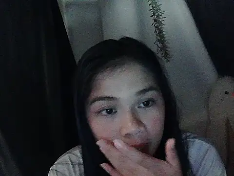 Snapshot of Zachariah_05 chatting on 03-06-26, 01:40 Zachariah 05 online show from 03-06-26, 01:40