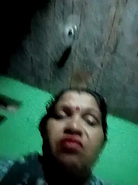 Snapshot of Manavi_x chatting on 09-22-25, 10:12 Manavi x online show from 09-22-25, 10:12