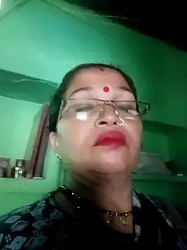 Snapshot of Manavi_x chatting on 10-10-25, 10:36 Manavi x online show from 10-10-25, 10:36