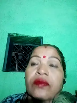 Snapshot of Manavi_x chatting on 10-20-25, 04:29 Manavi x online show from 10-20-25, 04:29