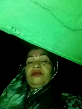 Snapshot of Manavi_x chatting on 11-17-25, 10:15 Manavi x online show from 11-17-25, 10:15