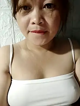 Lyly nuce online show from 09-29-25, 08:02