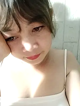 Lyly nuce online show from 10-07-25, 04:48