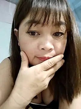 Lyly nuce online show from 10-19-25, 11:05