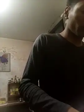 Snapshot of Bebicho14 chatting on 09-23-25, 04:15 Bebicho14 online show from 09-23-25, 04:15