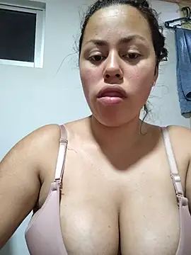 camila-titis online show from 07-25-26, 02:20