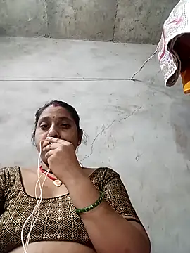 Snapshot of Sandhya_x chatting on 10-04-25, 05:33 Sandhya x online show from 10-04-25, 05:33