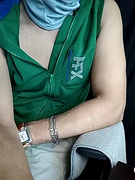 chocolate alone online show from 09-30-25, 06:18