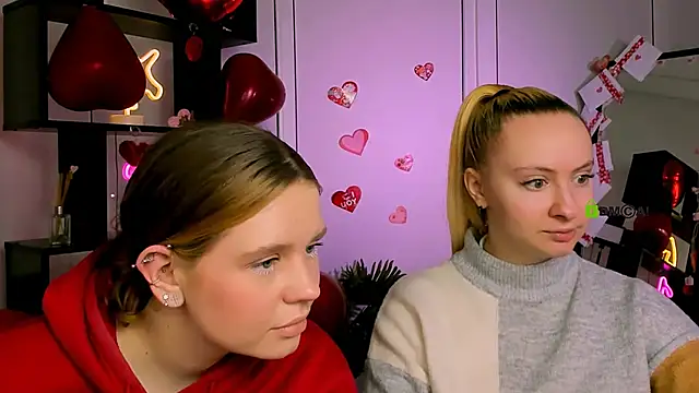 mila glow1 online show from 02-16-26, 07:21