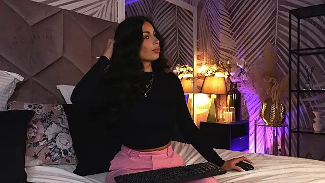 EvaRhea online show from 03-18-26, 03:53