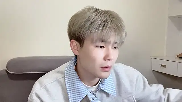 xiaoyang5200 online show from 01-19-26, 04:22