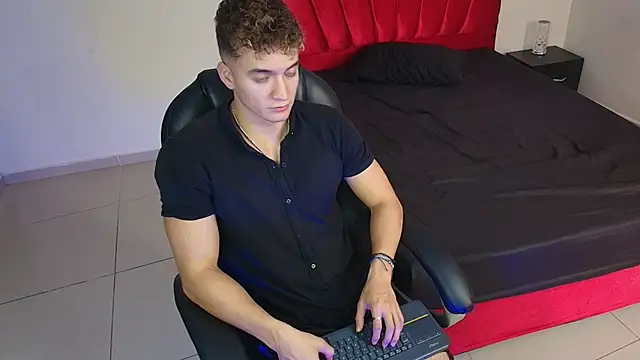 paull george online show from 10-31-25, 03:02