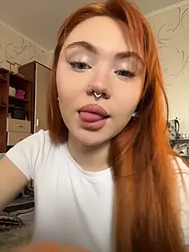 Snapshot of LunaMillie chatting on 04-24-26, 10:39 LunaMillie online show from 04-24-26, 10:39