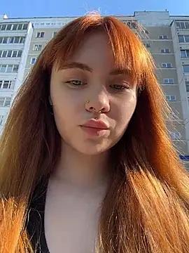Snapshot of LunaMillie chatting on 05-25-26, 12:33 LunaMillie online show from 05-25-26, 12:33