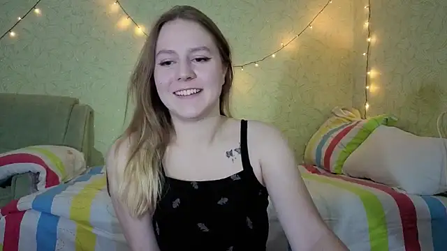 Snapshot of ShyMistery chatting on 11-21-25, 07:12 ShyMistery online show from 11-21-25, 07:12