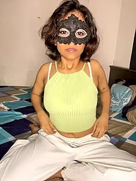 SIZZLER 1100 online show from 10-10-25, 06:18