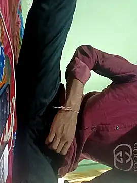 Snapshot of uniquesexyboy5689 chatting on 10-08-25, 07:50 uniquesexyboy5689 online show from 10-08-25, 07:50