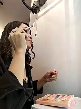 Sky Junne online show from 10-02-25, 03:30