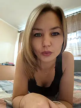 Snapshot of VeroLoverx chatting on 09-23-25, 08:06 VeroLoverx online show from 09-23-25, 08:06