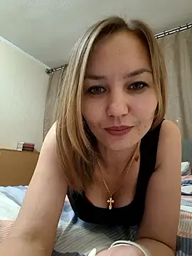 Snapshot of VeroLoverx chatting on 09-23-25, 08:12 VeroLoverx online show from 09-23-25, 08:12