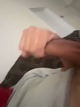 Snapshot of lionr0660 chatting on 09-16-25, 09:05 lionr0660 online show from 09-16-25, 09:05