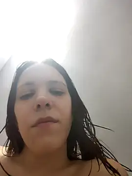 Snapshot of lauflor chatting on 04-20-26, 10:18 lauflor online show from 04-20-26, 10:18