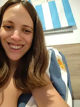 Snapshot of lauflor chatting on 06-22-26, 09:34 lauflor online show from 06-22-26, 09:34