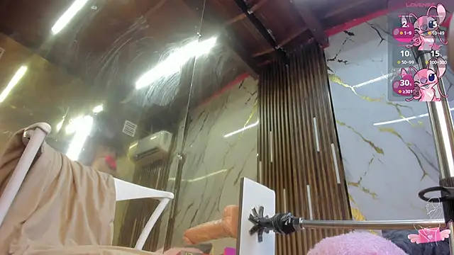 Snapshot of VictoriaDuart chatting on 09-24-25, 09:29 VictoriaDuart online show from 09-24-25, 09:29