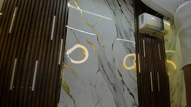 Snapshot of VictoriaDuart chatting on 10-22-25, 08:41 VictoriaDuart online show from 10-22-25, 08:41