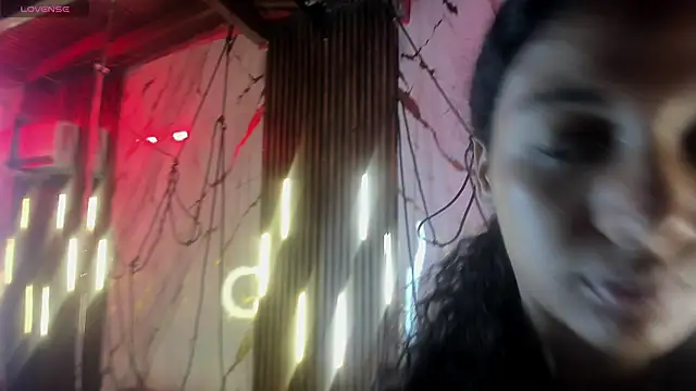 Snapshot of VictoriaDuart chatting on 11-01-25, 08:11 VictoriaDuart online show from 11-01-25, 08:11