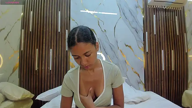 VictoriaDuart online show from 03-27-26, 08:08