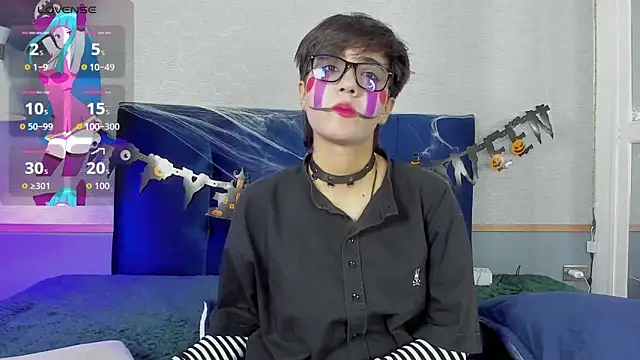 Tsuki Maru online show from 10-29-25, 08:32