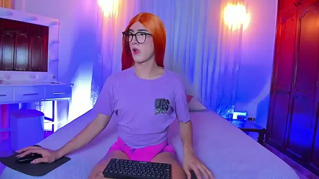 Snapshot of Shantal_777 chatting on 12-04-25, 02:43 Shantal 777 online show from 12-04-25, 02:43