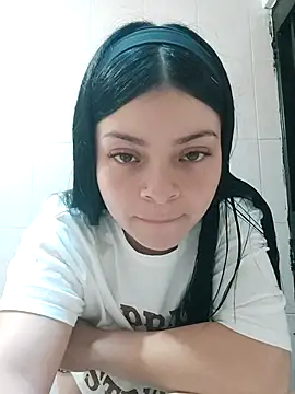 LunaJacobs online show from 11-10-25, 09:47