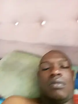 Snapshot of MackMacKenzie chatting on 02-02-26, 02:16 MackMacKenzie online show from 02-02-26, 02:16