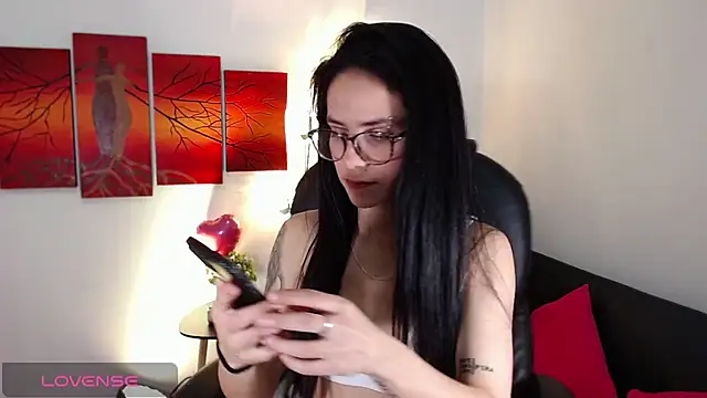 Snapshot of Ashley_olivares chatting on 09-24-25, 12:58 Ashley olivares online show from 09-24-25, 12:58