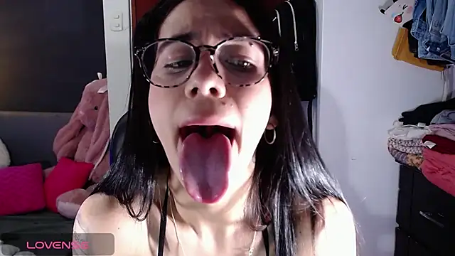 Snapshot of Ashley_olivares chatting on 10-12-25, 05:56 Ashley olivares online show from 10-12-25, 05:56
