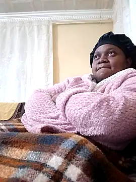 Snapshot of Gyminae chatting on 12-22-25, 10:51 Gyminae online show from 12-22-25, 10:51