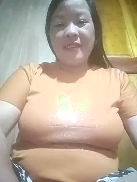 Snapshot of ningchun20 chatting on 05-06-26, 11:37 ningchun20 online show from 05-06-26, 11:37