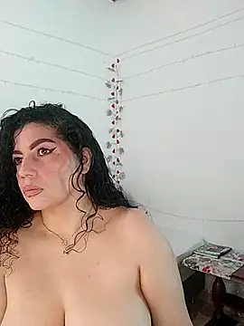 Snapshot of adelen_smith chatting on 04-19-26, 05:56 adelen smith online show from 04-19-26, 05:56