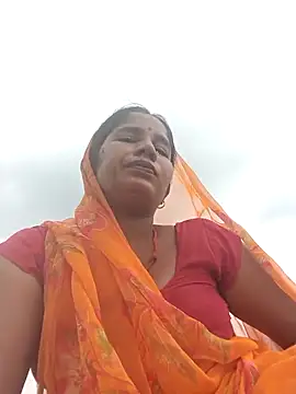 Snapshot of Hot_Seema83 chatting on 11-04-25, 08:24 Hot Seema83 online show from 11-04-25, 08:24