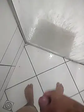 Snapshot of Novin23cms chatting on 09-28-25, 11:32 Novin23cms online show from 09-28-25, 11:32