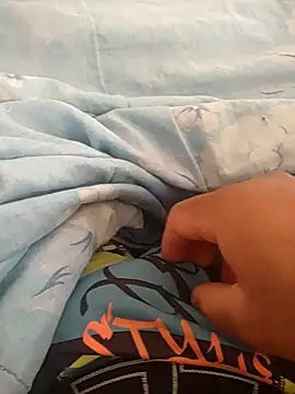 Snapshot of Novin23cms chatting on 09-29-25, 05:51 Novin23cms online show from 09-29-25, 05:51