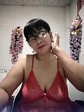 Snapshot of Ki_xxx chatting on 09-30-25, 10:31 Ki xxx online show from 09-30-25, 10:31