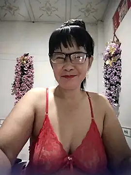 Snapshot of Ki_xxx chatting on 09-30-25, 10:37 Ki xxx online show from 09-30-25, 10:37